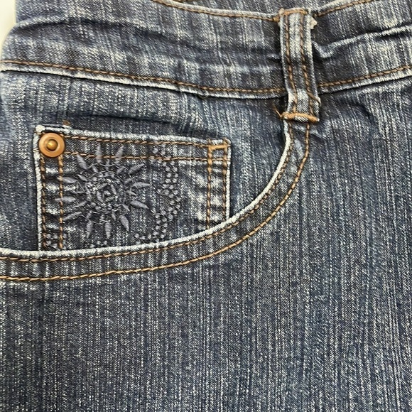 George Denim Capris - Picture 4 of 14